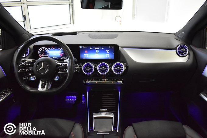 MERCEDES-BENZ GLA 35 4Matic AMG Premium Plus